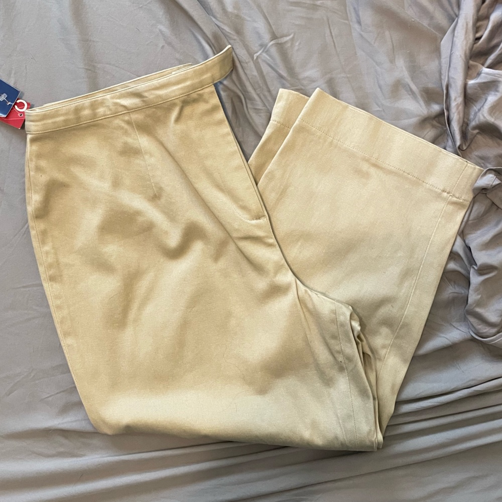 Women’s Capri Pants